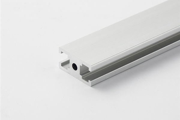 工業鋁型材屬于什么分類呢？世峻弘茂鋁業告訴你