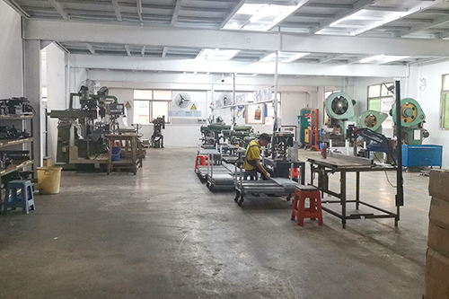 世峻弘茂生產(chǎn)基地34 世峻弘茂生產(chǎn)基地34